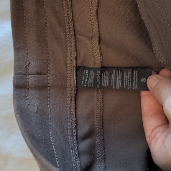 🤎 Alphalete | Core Jogger in Mocha - Picture 7 of 11